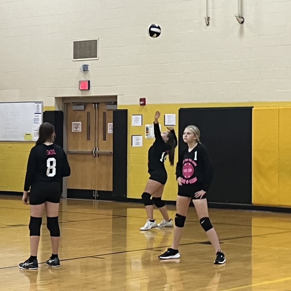 7th grade VB battled it out on the court and came out victorious against a very competitive CNE team last night! So proud of their grit and team work! Way to play girls!